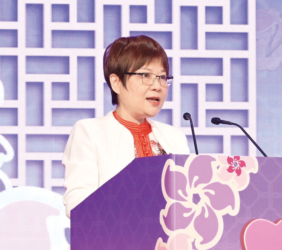 ●廖曉霞致辭。