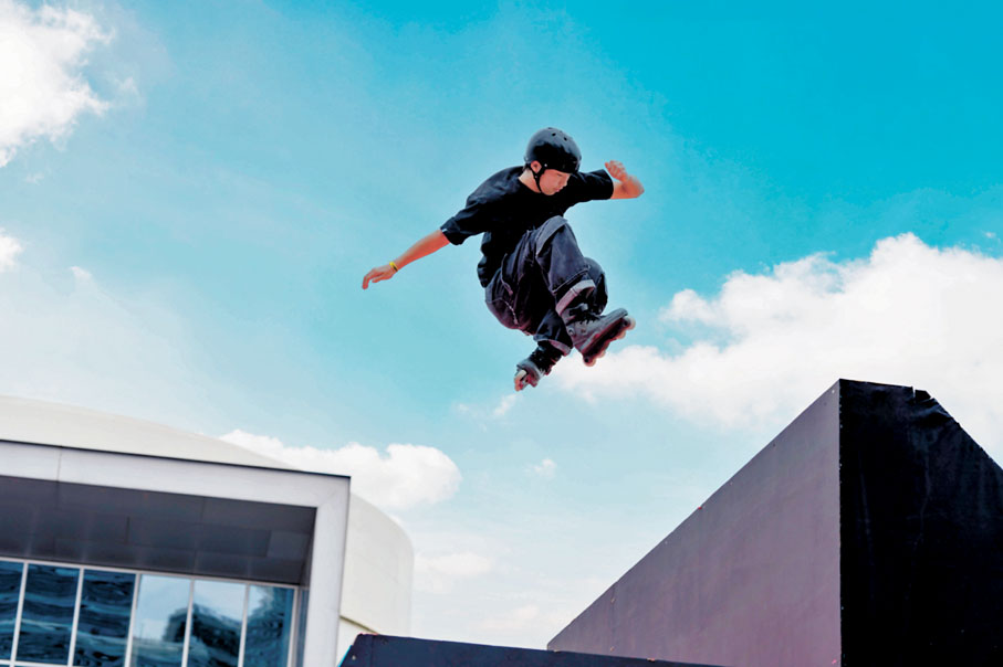 ●運動員在進行場地適應訓練。  香港文匯報記者倪夢璟 攝