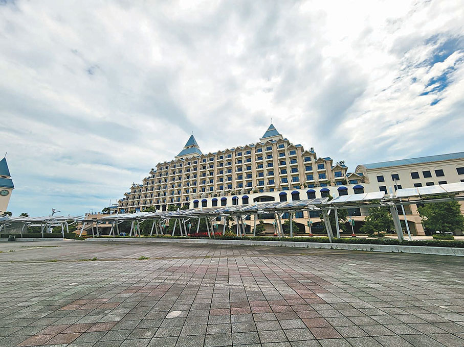 ●福容大飯店淡水漁人碼頭店獨特郵輪造型外觀