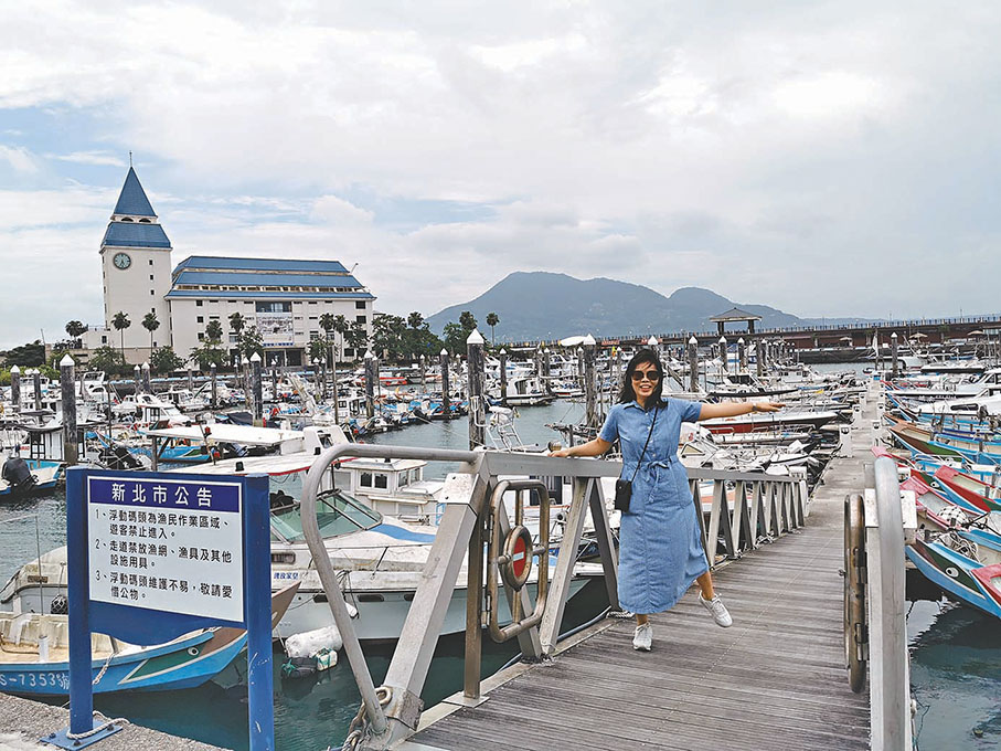 ●在淡水情人橋旁的遊艇碼頭