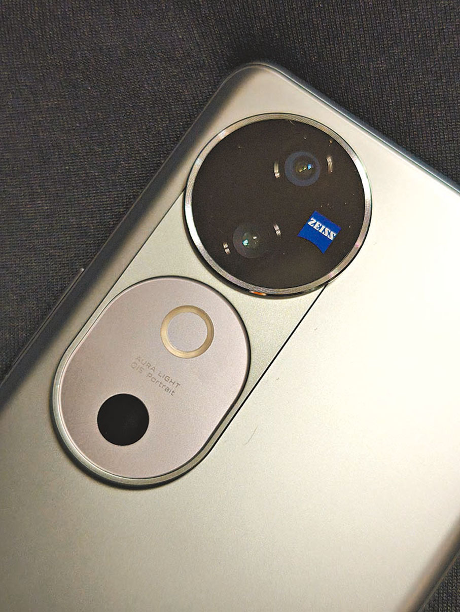 ●雙子星鏡頭金屬邊框