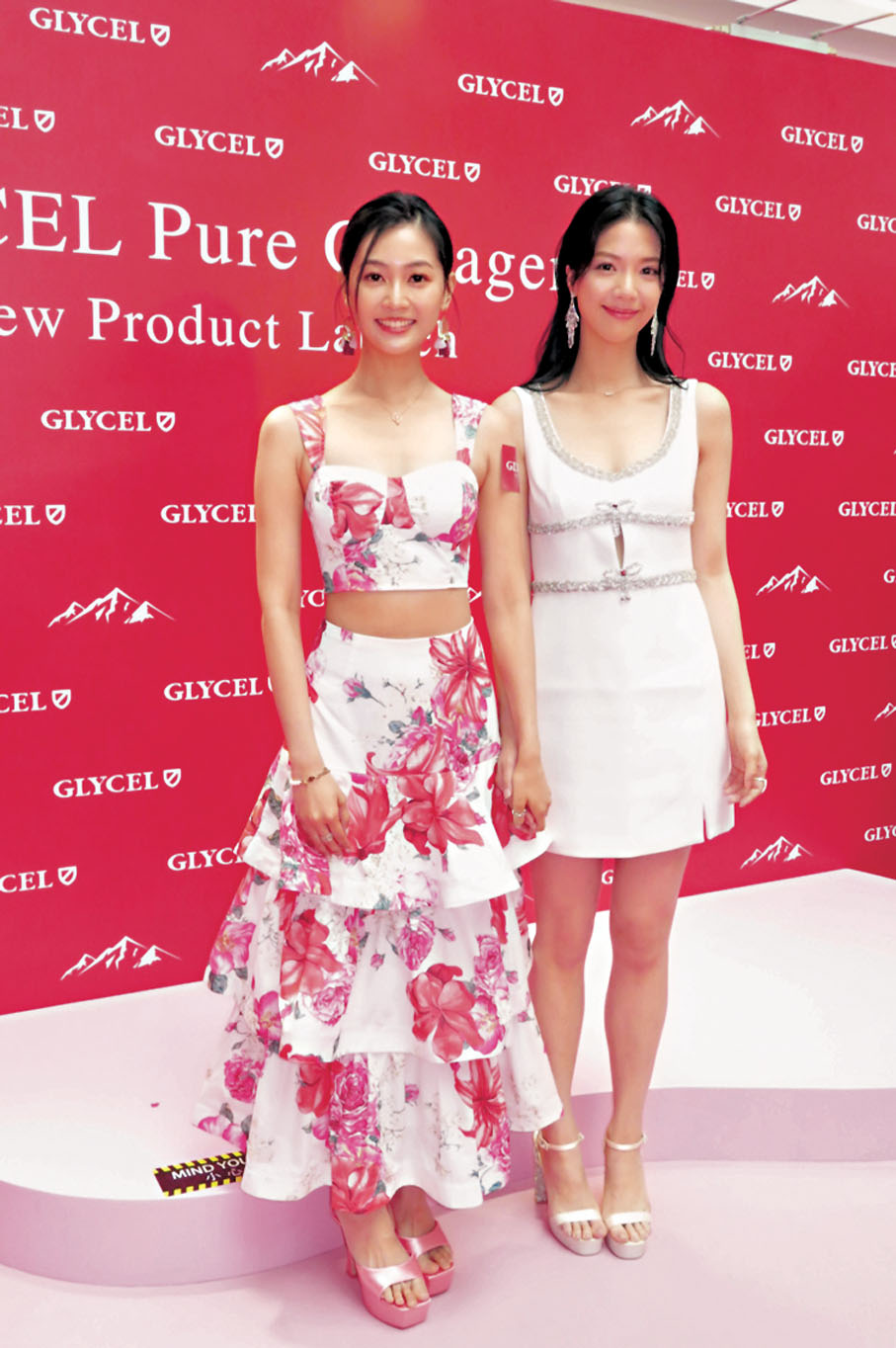 ●陳曉華（右）與郭柏妍分享心儀的男仔類型。