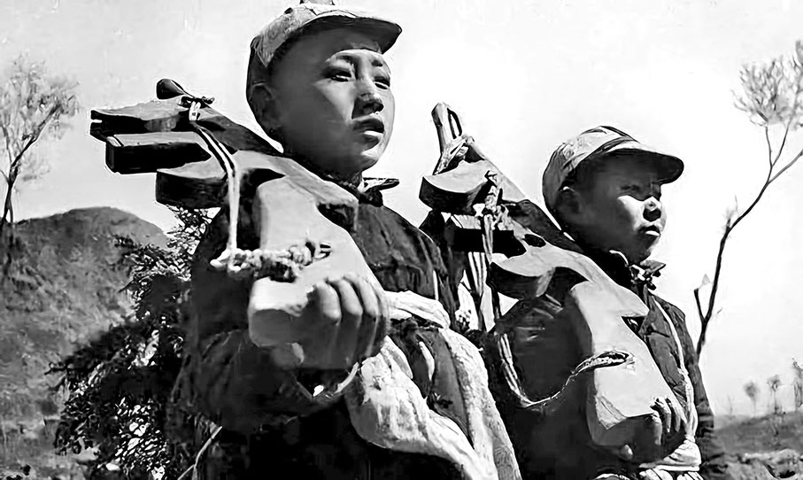 ●遠征軍娃娃兵 作者供圖