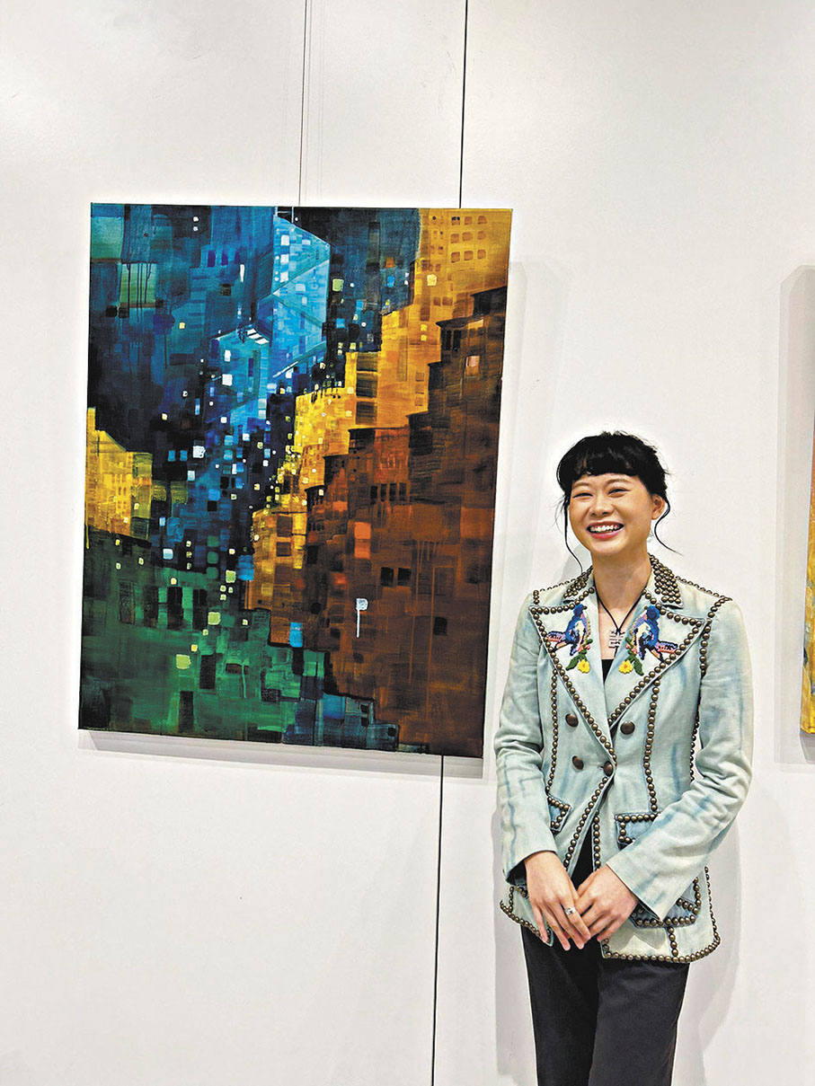 ●趙綺婷在《流金歲月》中以繽紛色彩呈現香港各區的特色。 胡茜  攝