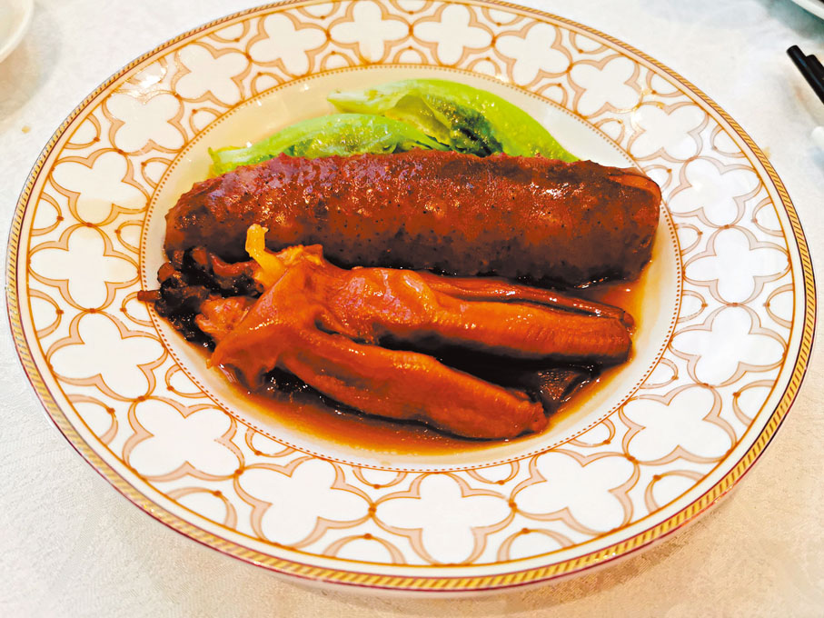 ●唐生菜刺參扣鵝掌