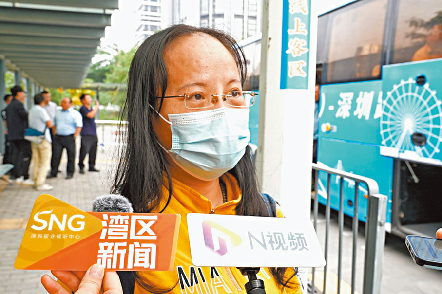 廣州番禺林女士：從事外貿工作，比以往坐高鐵、城際的出行方式，跨市公交線路更方便且經濟實惠。