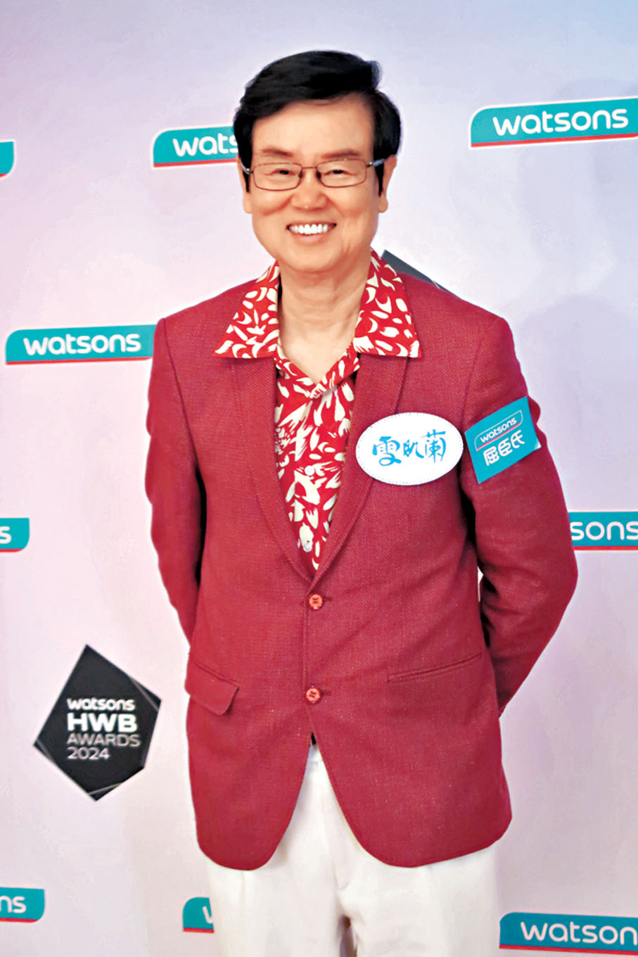 ●黃百鳴笑認最近多了唱歌邀約。