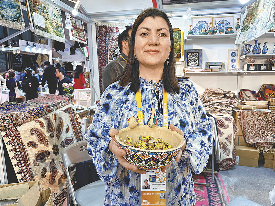 ●伊朗展商Zahra   香港文匯報記者孔雯瓊 攝