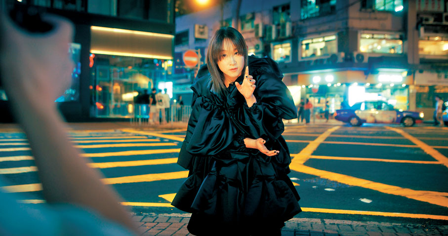 ●王菀之邀歌迷明年2月紅館「合體」。