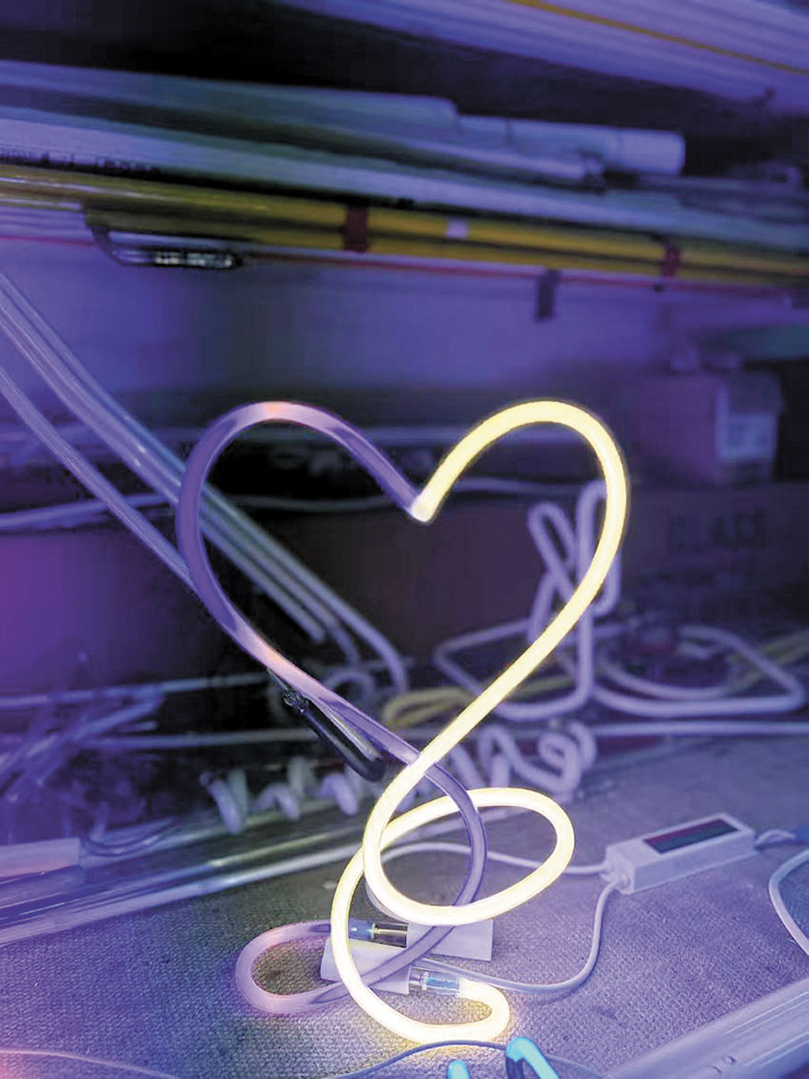 ●霓虹燈也可以變身成為藝術品。