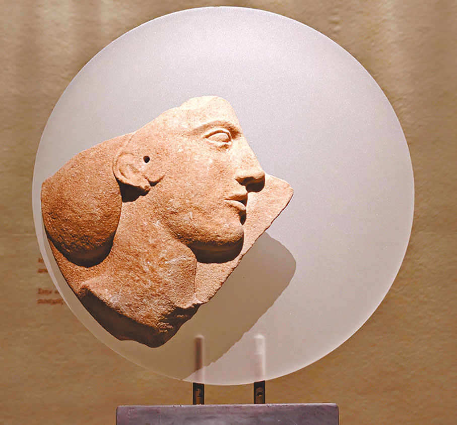 ●大理石浮雕圓盤殘片（約公元前460—前450年）