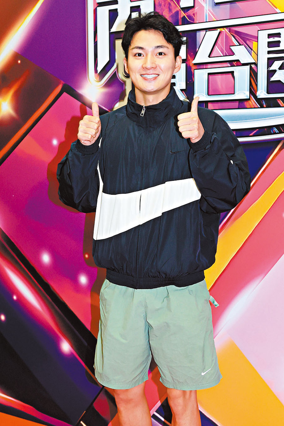 ●周嘉洛為TVB台慶點讚。