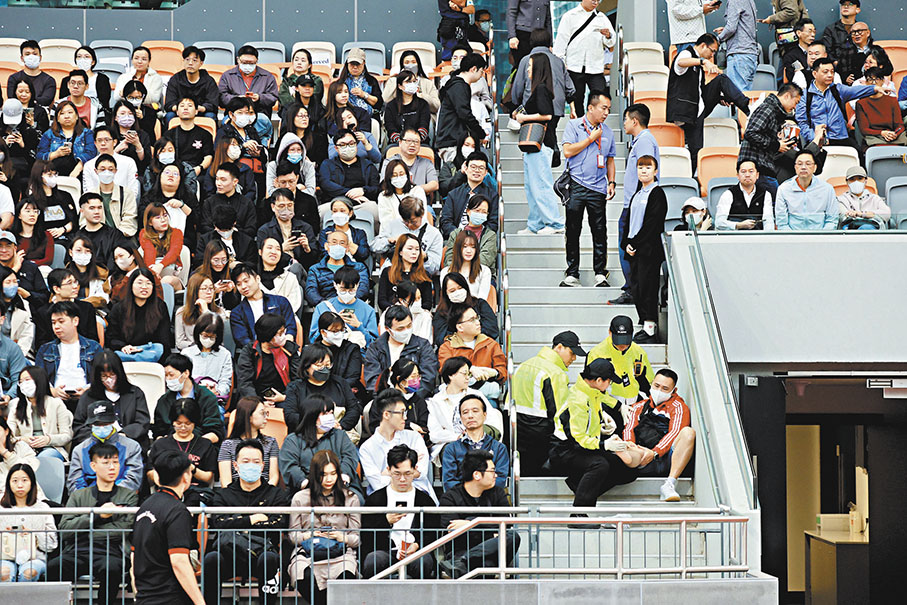 ●園內模擬觀賽時有人受傷的突發情況。 香港文匯報記者北山彥  攝