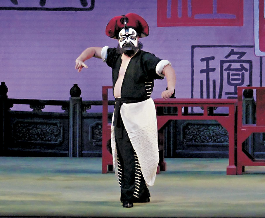 ●劍麟演的張飛在《蘆花蕩》的開臉扮相。