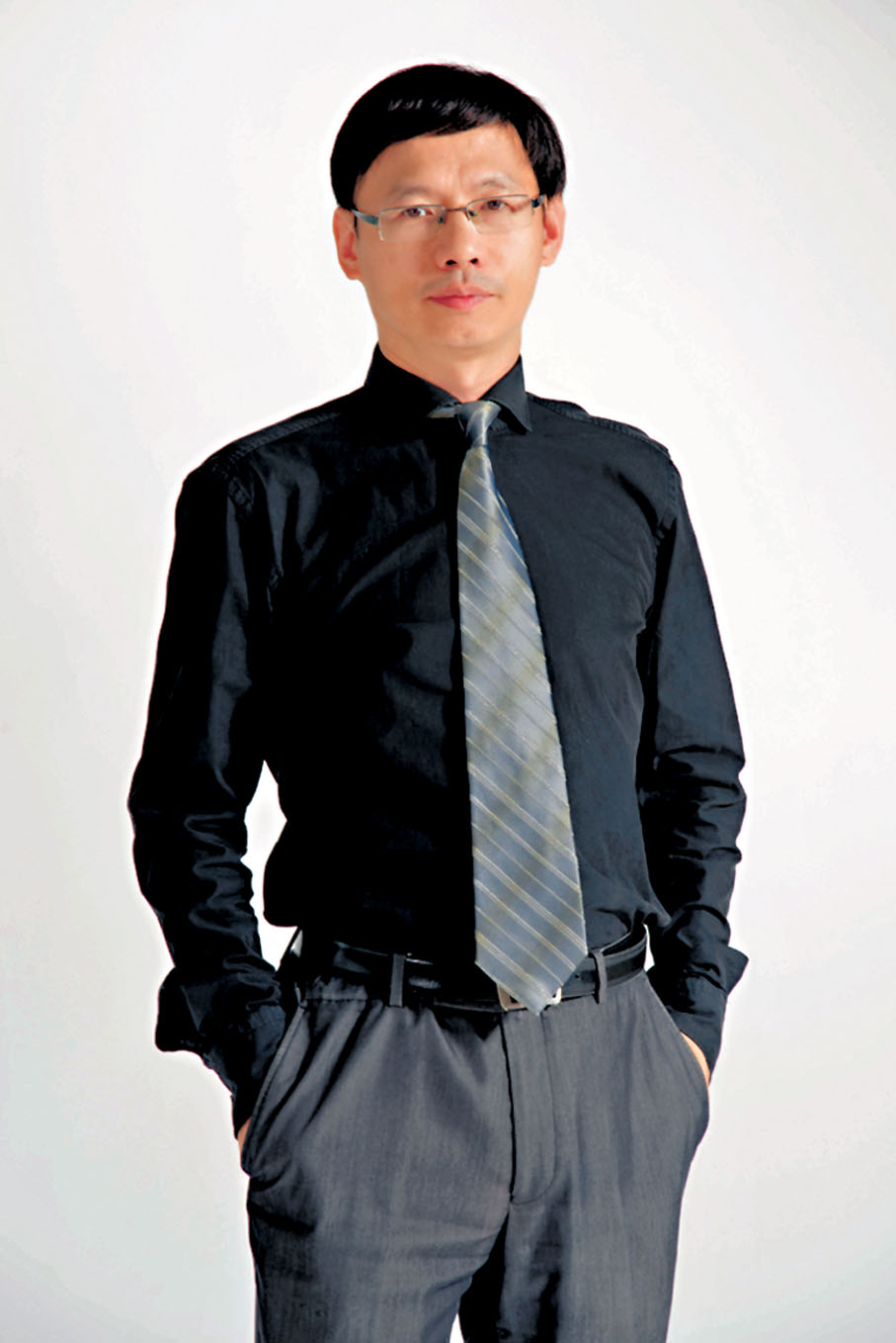 ●同濟大學經濟與管理學院教授阮青松