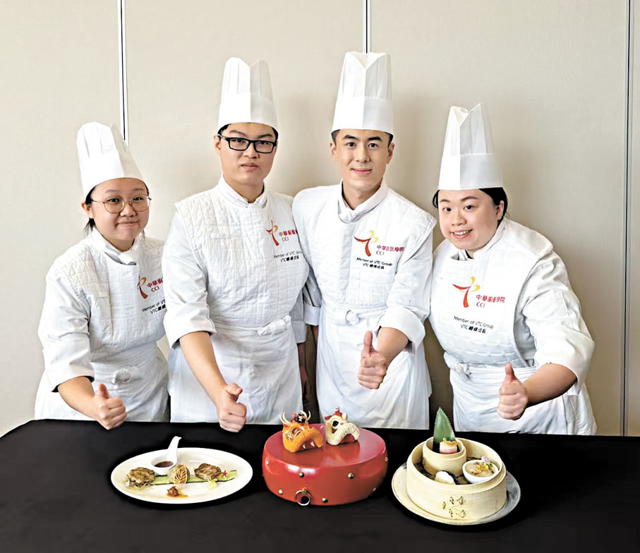 ●參加順德八天培訓的學生林鎧盈、黎寶桂、李迪朗和梁希文（由左至右） ，皆指此行獲益良多。