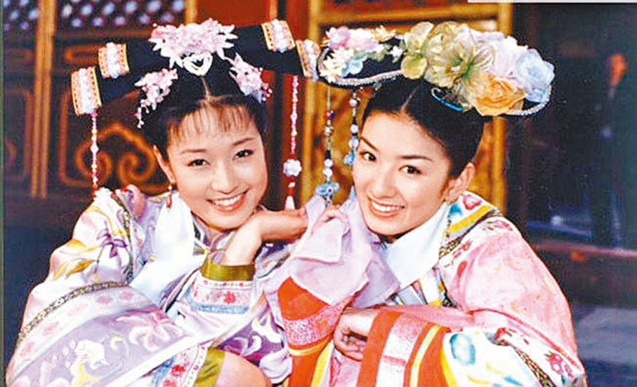 ●黃奕(右)在《還珠格格3》中飾演「小燕子」。