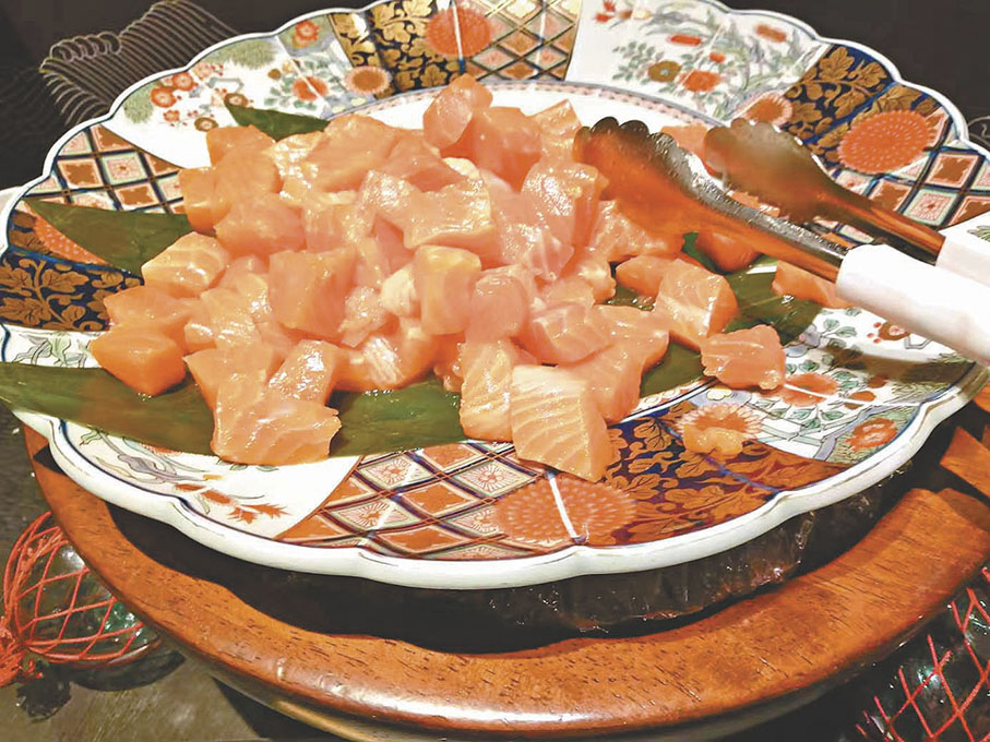 晚上可品嘗自助餐