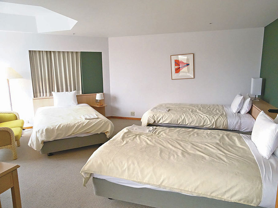 ●度假村酒店房間超大，適合一家親子入住。