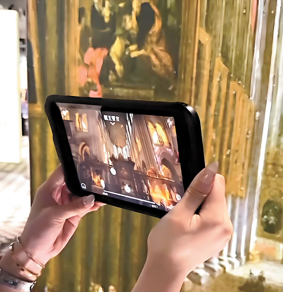 ●訪客可用觸控平板電腦掃描展品的動態故事。