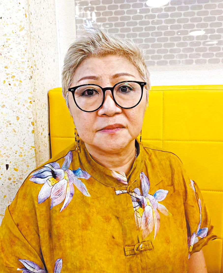 ●余振芳二十年如一日，在深圳養老期間從事義工，奉獻自己的愛心。