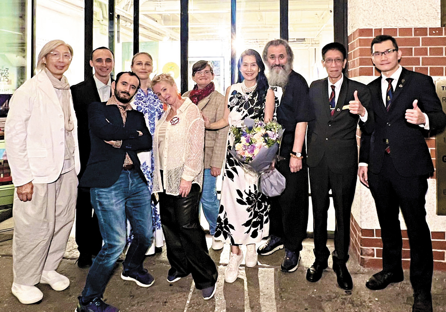 ●各國及地區藝術家共同呼籲人們守護和平。