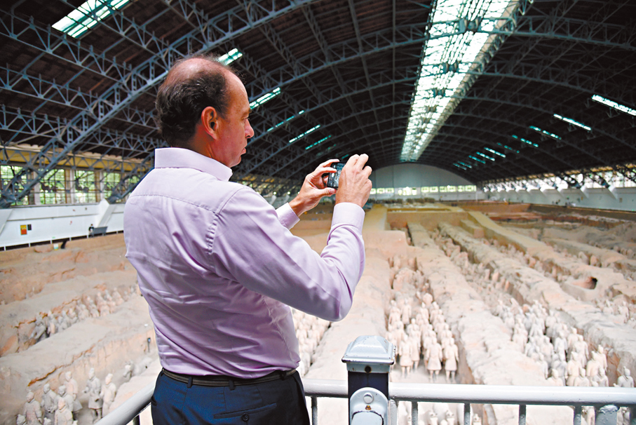 ●兵馬俑每年均會有大量外國遊客前來參觀。