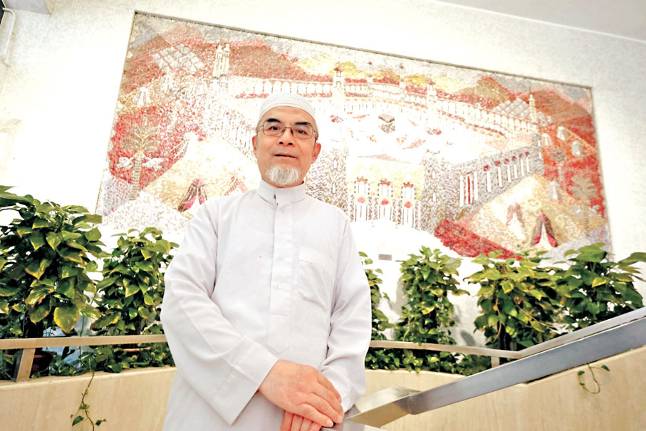 ●伊斯蘭聯會教長楊興本表示，香港有完善的清真認證系統，可以將認證產品出口「一帶一路」國家及其他國家。香港文匯報記者涂穴  攝