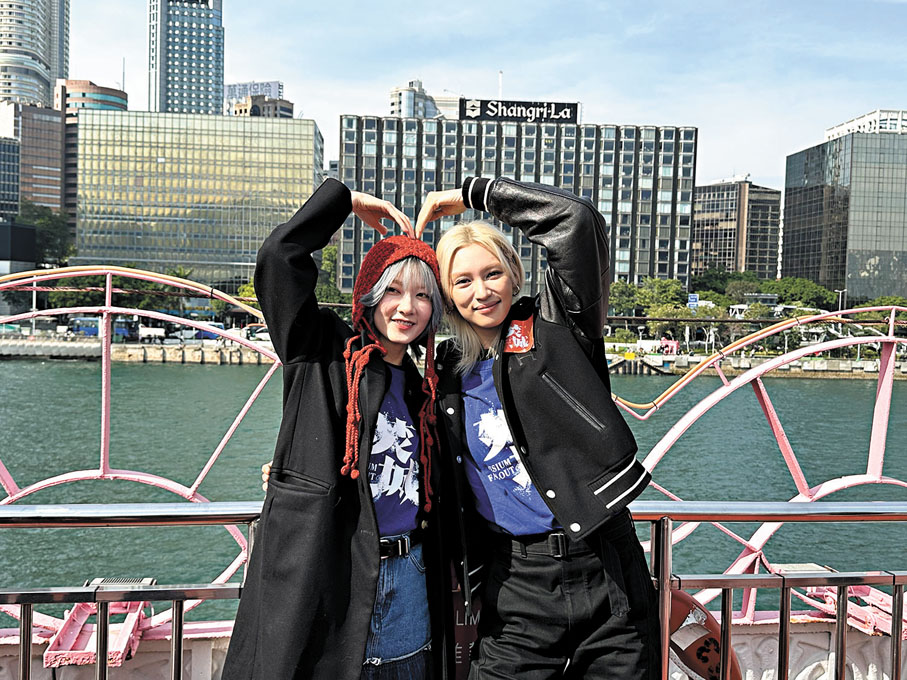 ●王丹妮（右）催廖子妤結婚。