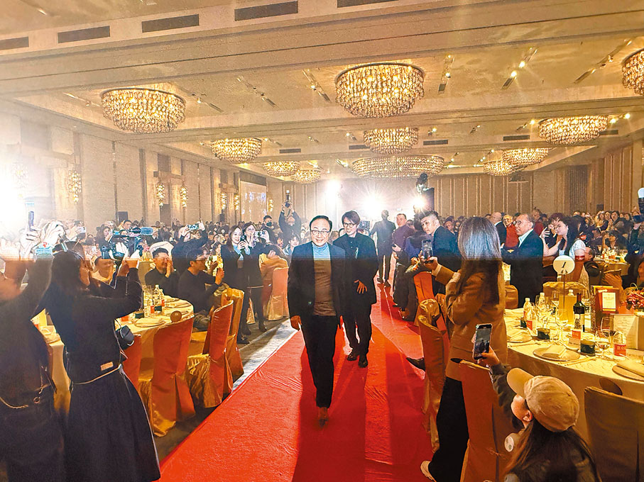 ●兩位男主角進場時備受矚目。