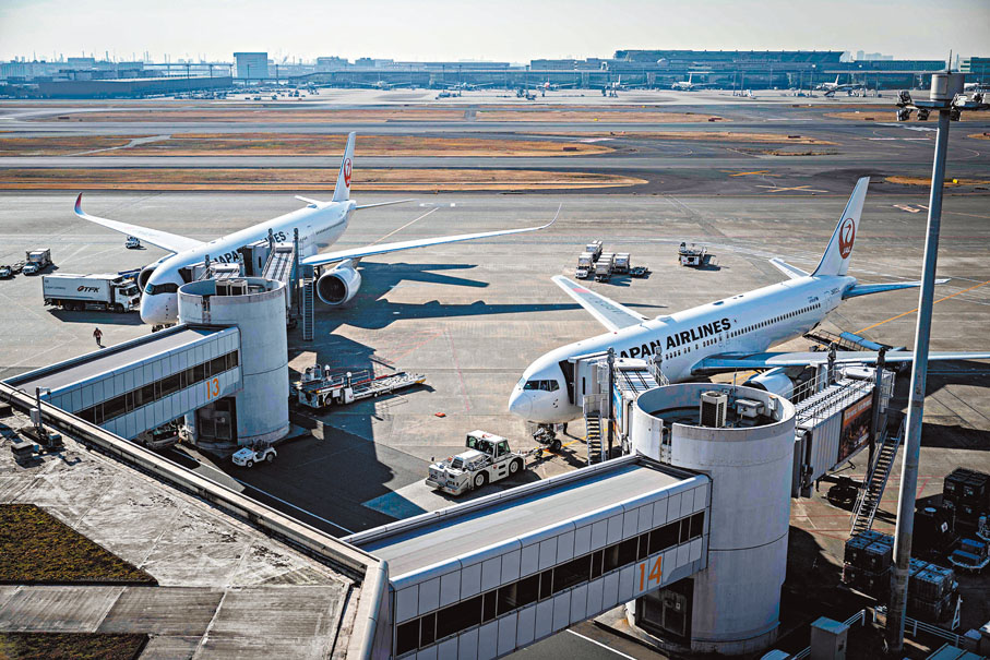 ●至少兩個在羽田機場起降的航班取消。 法新社