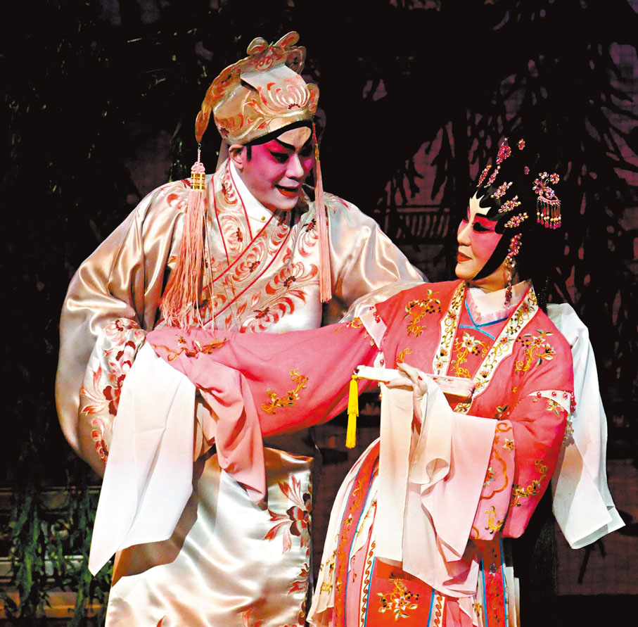 ●梁兆明和鄭詠梅是時常合作的好拍檔。