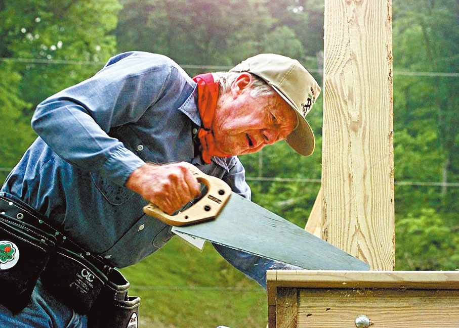 ●卡特晚年仍親自落手落腳為貧民建造房屋。 美聯社