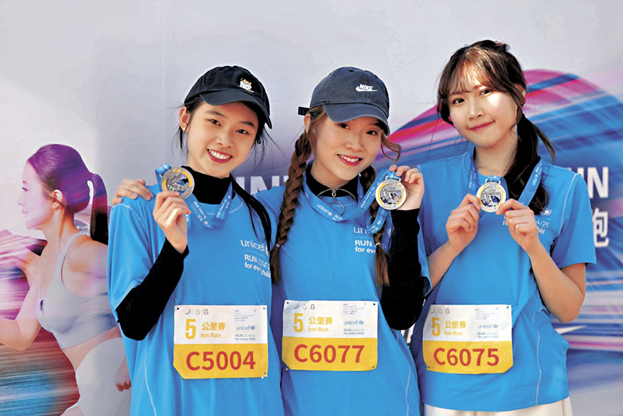●啦啦隊「Taurus」三名成員(左起)Yoyo、Shanna及Angel十分享受今次賽事體驗。 香港文匯報記者郭正謙 攝