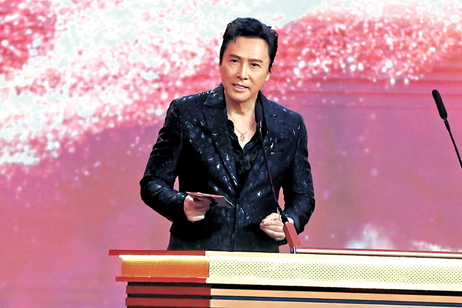 ●甄子丹擔任「最佳劇集」頒獎嘉賓。