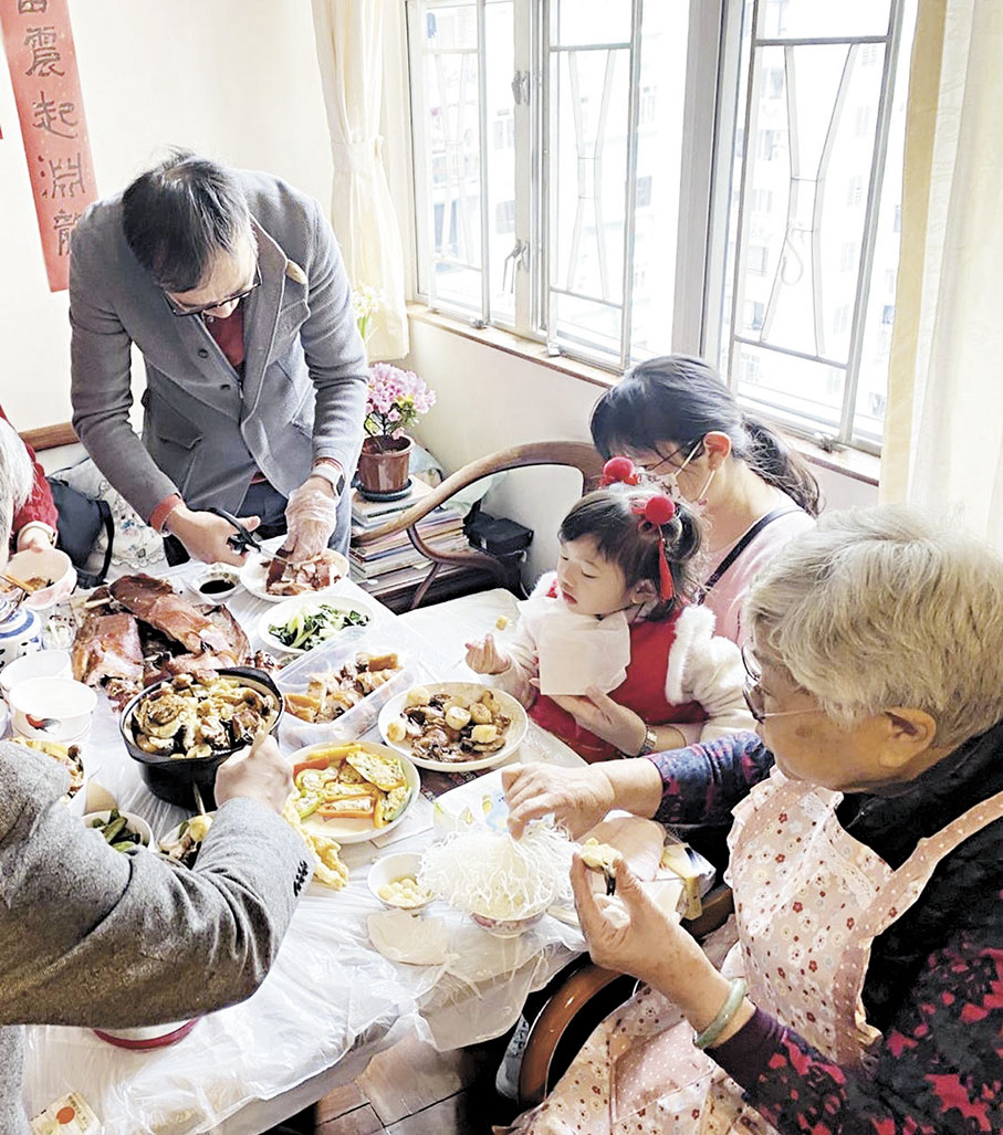 ●我家中的團年飯。 作者供圖
