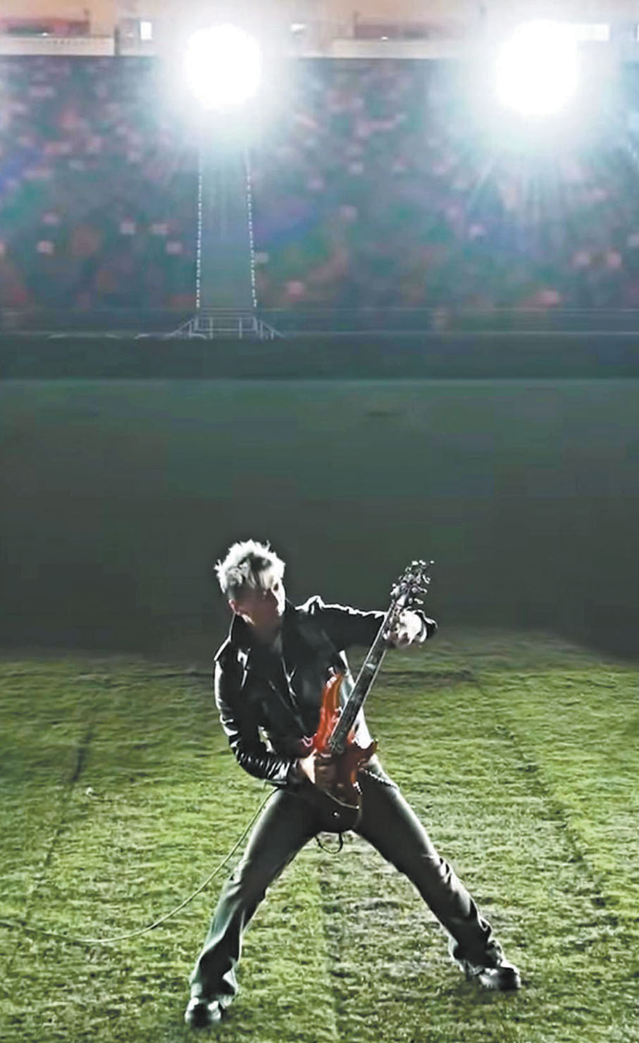 ●謝霆鋒啟德進化演唱會掀起搶飛狂潮。 作者供圖