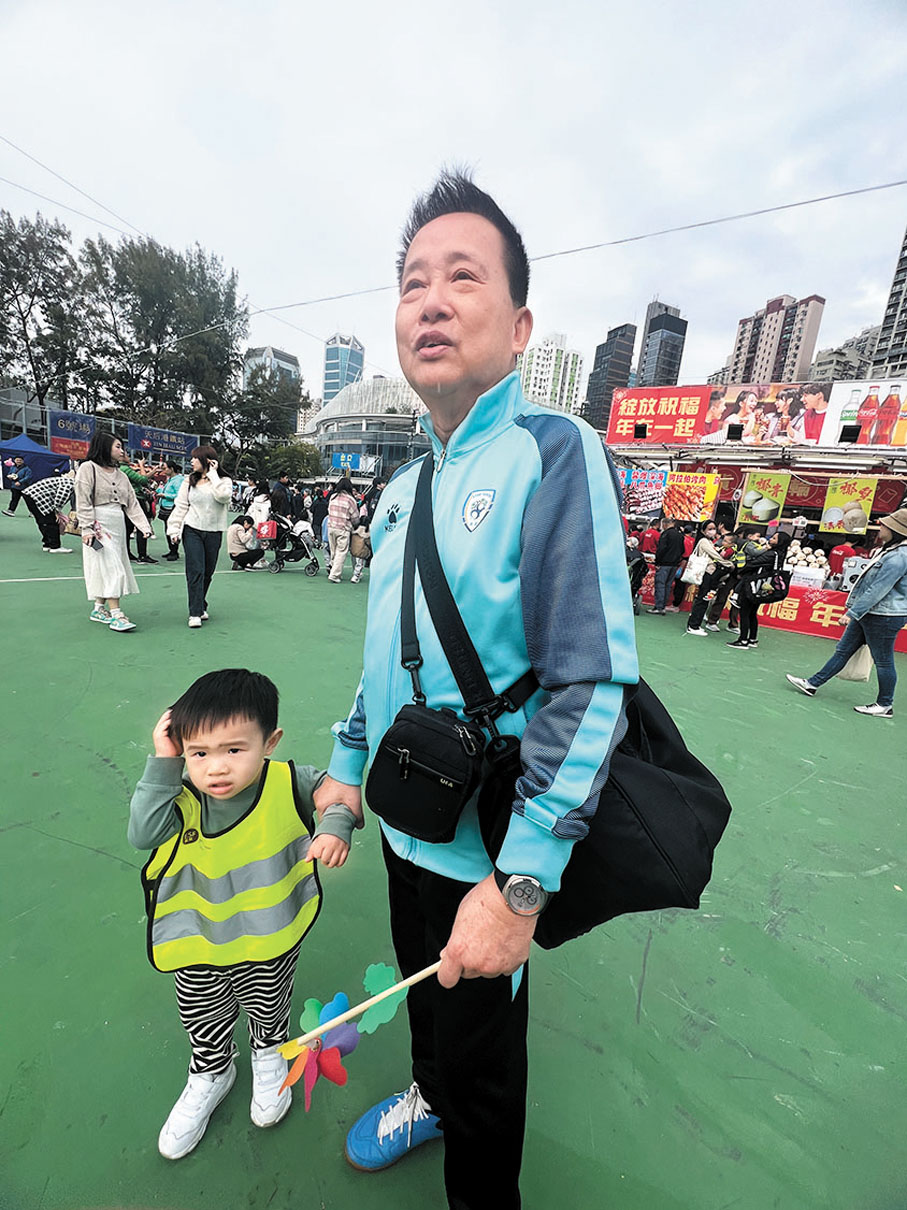 ●何先生盼政府引入多元化攤檔類型。香港文匯報記者廣濟 攝