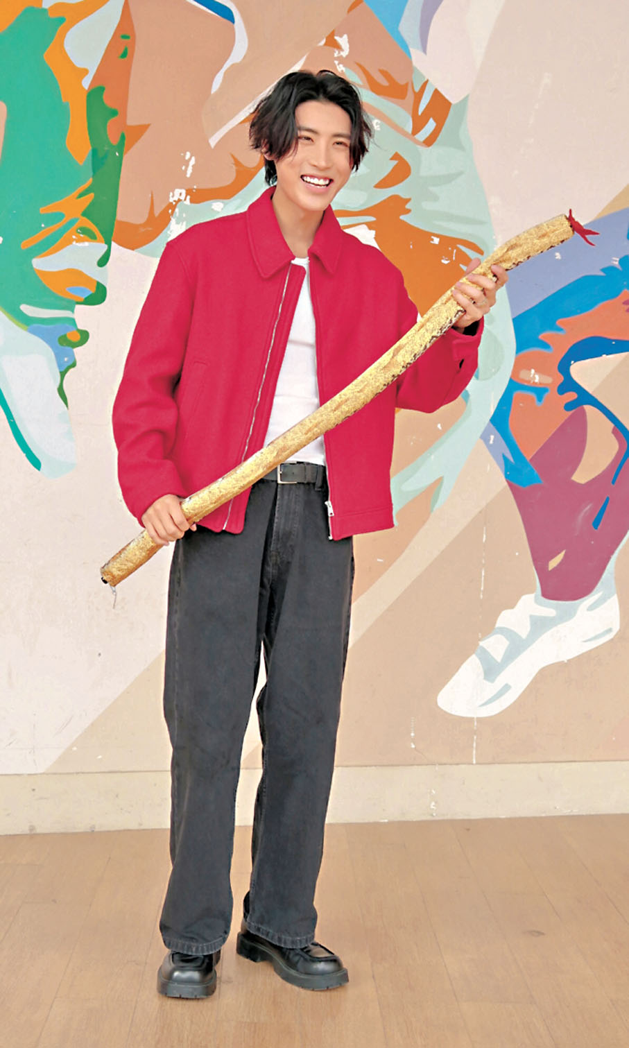 ●黃奕斌祝願大家蛇年行大運。