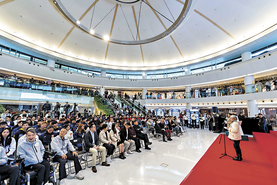 ●今次公眾投票宣傳活動吸引大批市民圍觀。  港協暨奧委會圖片