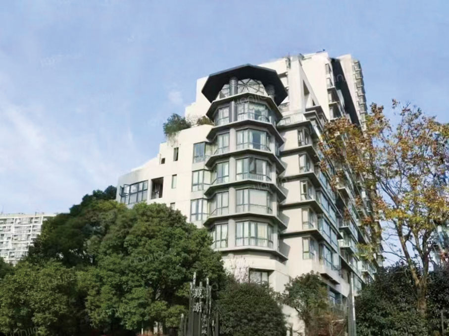 ●圖為周虞康創立的房地產公司所建樓盤。