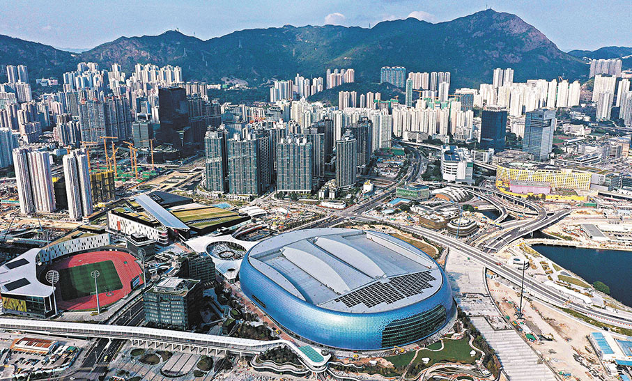 ●縱觀啟德體育園,北面以各種設施為主,除室內競技場和青年運動場外,也有多間購物中心、酒店和辦公樓。 法新社
