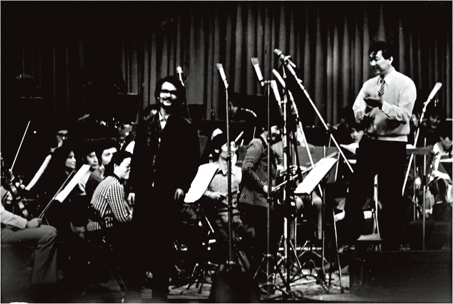 ●1983年,瞿小松在畢業作品音樂會謝幕。受訪者供圖