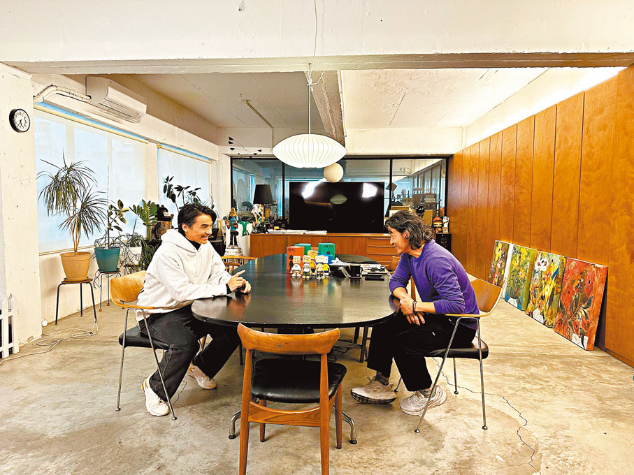 ●馮德倫找來劉建文聯乘figure。