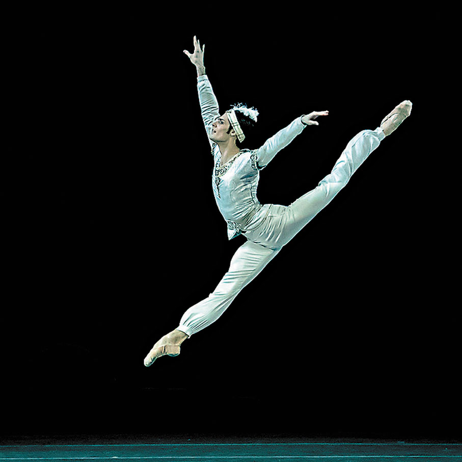 ●荷蘭國家芭蕾舞團首席舞者雅各布·蒂西。攝影：Jack Devant