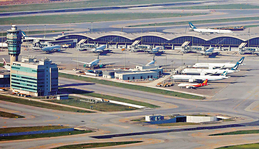 ●有政界人士認為香港須進一步增開航線。圖為香港國際機場。 資料圖片