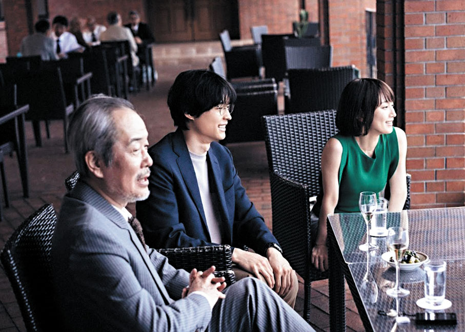 ●憑《怪物》獲得康城最佳編劇的坂元裕二在新作《穿越時空の初吻》再度譜寫愛情故事。