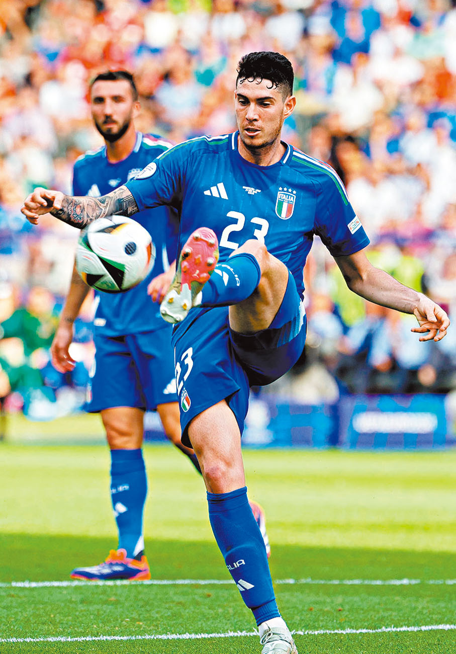 ●意大利中堅巴斯東尼大賽經驗豐富。資料圖片