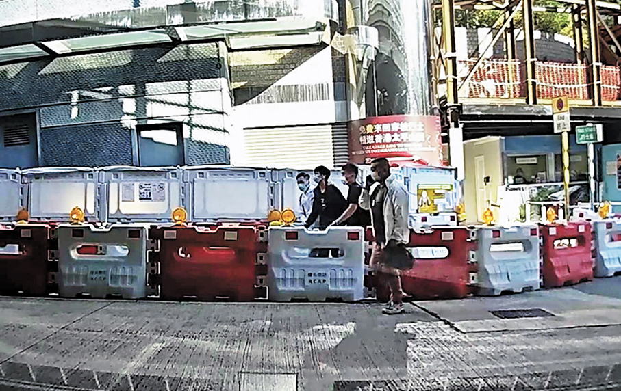 ●鍾翰林當天逃入美國駐港總領事館前斷正被捕。 資料圖片