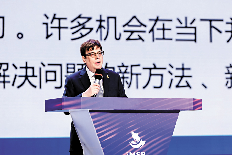 ●世界科學與紀實製作人大會總監保羅·劉易斯期待更多紀錄片創作者以國際視角創作出更多出圈的作品。